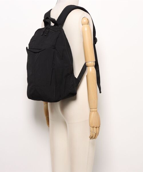 Scrap Book（スクラップブック）の「【Scrap Book】センターステッチナイロンリュック（バックパック/リュック・レディース・グレー/ブラック・FREE）」の6枚目の写真