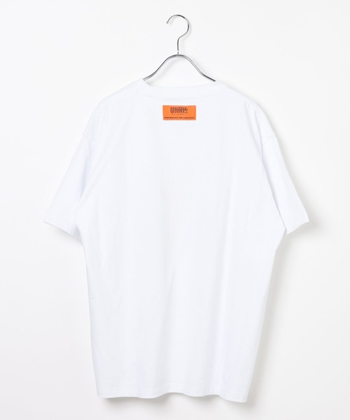 UNIVERSAL OVERALL(ユニバーサルオーバーオール)の「UNIVERSAL OVERALL/グラフィックTシャツ/一部店舗限定/635131(Tシャツ/カットソー・メンズ・ホワイト/ブラック・LARGE/X-LARGE/MEDIUM)」の16枚目の写真