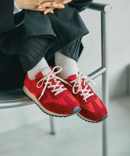 LEPSIM(レプシィム)の「レトロライトスニーカー 636614(スニーカー・レディース・ブラック/レッド/アイボリー・MEDIUM/LARGE)」の3枚目の写真