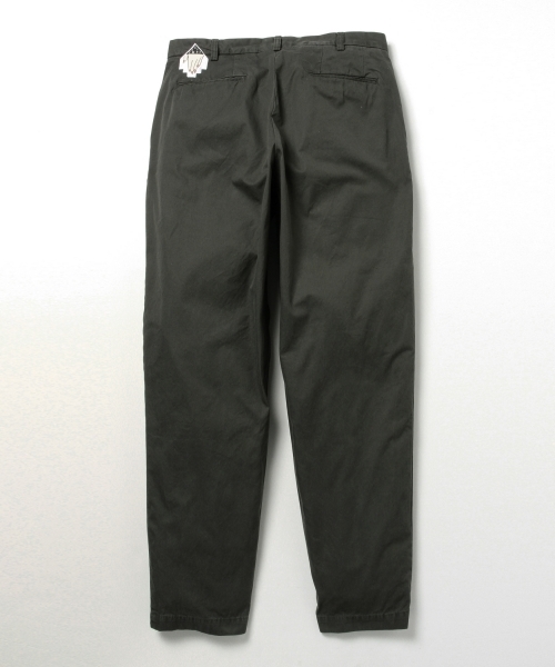 BEAMS（ビームス）の「C.E / ワイド 1タックチノ（チノパンツ）」 - WEAR