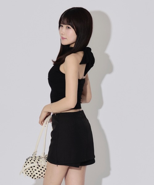 ALLuRing ChaRm(アリュリングチャーム)の「Halter Neck Sleeveless Chiffon Blouse / ホルターネックノースリーブシフォンブラウス カップ付(シャツ/ブラウス・レディース・ベージュ/ホワイト/ブラック・FREE)」の2枚目の写真