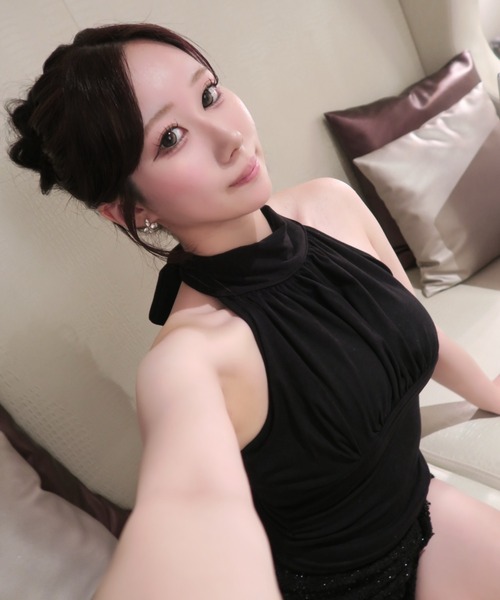 ALLuRing ChaRm(アリュリングチャーム)の「Halter Neck Sleeveless Chiffon Blouse / ホルターネックノースリーブシフォンブラウス カップ付(シャツ/ブラウス・レディース・ベージュ/ホワイト/ブラック・FREE)」の14枚目の写真