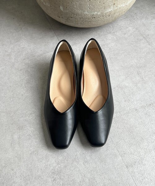 un dix cors（アンディコール）の「スクエアパンプス（パンプス・レディース・ブラック/シルバー/グレー・MEDIUM/LARGE）」の6枚目の写真