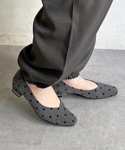 un dix cors（アンディコール）の「スクエアパンプス（パンプス・レディース・ブラック/シルバー/グレー・MEDIUM/LARGE）」の10枚目の写真