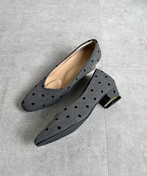 un dix cors（アンディコール）の「スクエアパンプス（パンプス・レディース・ブラック/シルバー/グレー・MEDIUM/LARGE）」の13枚目の写真