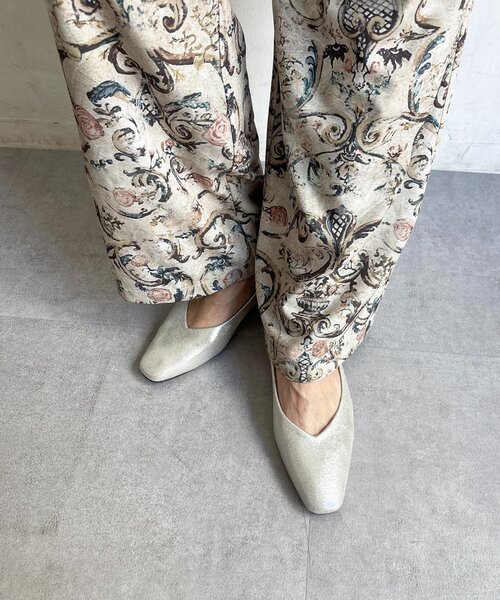 un dix cors（アンディコール）の「スクエアパンプス（パンプス・レディース・ブラック/シルバー/グレー・MEDIUM/LARGE）」の16枚目の写真