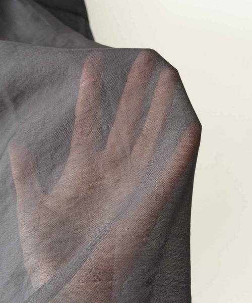 PICCIN PERLA（ピッチンペルラ）の「フリルシアーブラウス（シャツ/ブラウス・レディース・ピンク/ブラック/オフホワイト・M）」の17枚目の写真