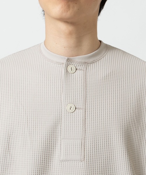 DAIWA PIER39(ダイワピア39)の「TECH THERMAL HENLEY L/S(Tシャツ/カットソー・メンズ・ブルー/ブラック/オフホワイト・X-LARGE/LARGE/SMALL/MEDIUM)」の7枚目の写真