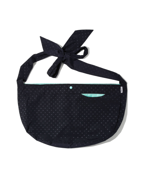 KIJIKO(キジコ)の「ke904-Dot Hobo Bag Navy(メッセンジャーバッグ・レディース・ネイビー・FREE)」の5枚目の写真
