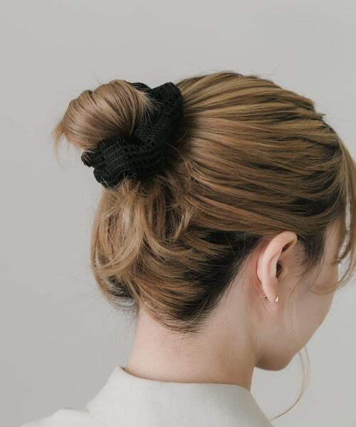 SMELLY(スメリー)の「ニットシュシュ(シュシュ・レディース・ブラック/アイボリー・-)」の1枚目の写真