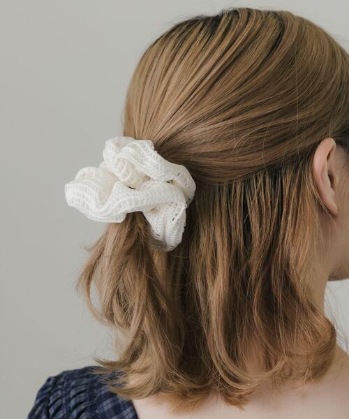 SMELLY(スメリー)の「ニットシュシュ(シュシュ・レディース・ブラック/アイボリー・-)」の5枚目の写真