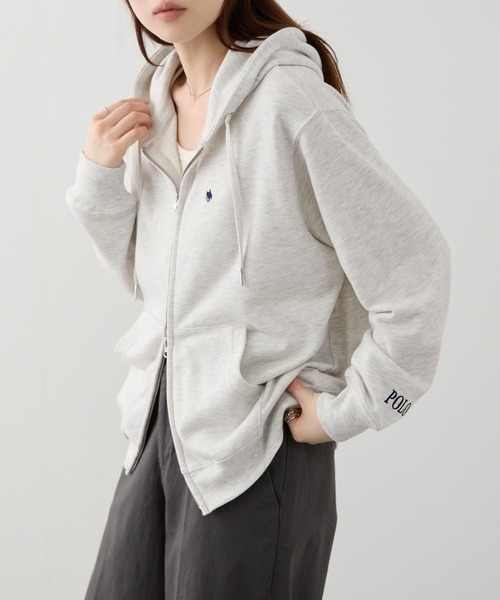 Mac-House(マックハウス)の「POLO BCS ワンポイント刺繍 クロップド ジップアップパーカー(パーカー・レディース・杢グレー/ネイビー/オートミール・M/L)」の3枚目の写真