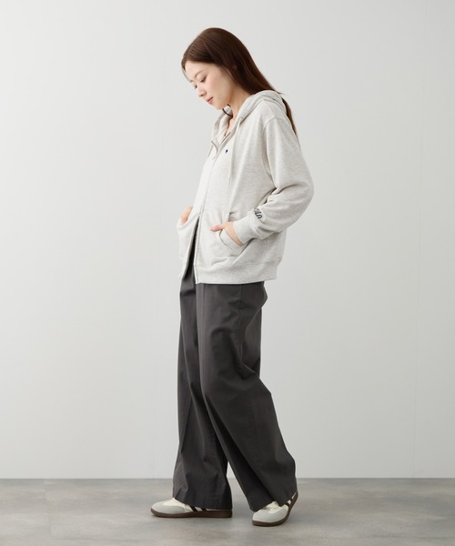 Mac-House(マックハウス)の「POLO BCS ワンポイント刺繍 クロップド ジップアップパーカー(パーカー・レディース・杢グレー/ネイビー/オートミール・M/L)」の13枚目の写真