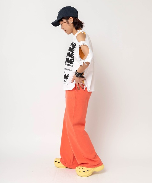 RNA(アールエヌエー)の「M2672 リボンスラッシュルーズTEE(Tシャツ/カットソー・レディース・ホワイト/ブラック/ブルー・MEDIUM)」の19枚目の写真