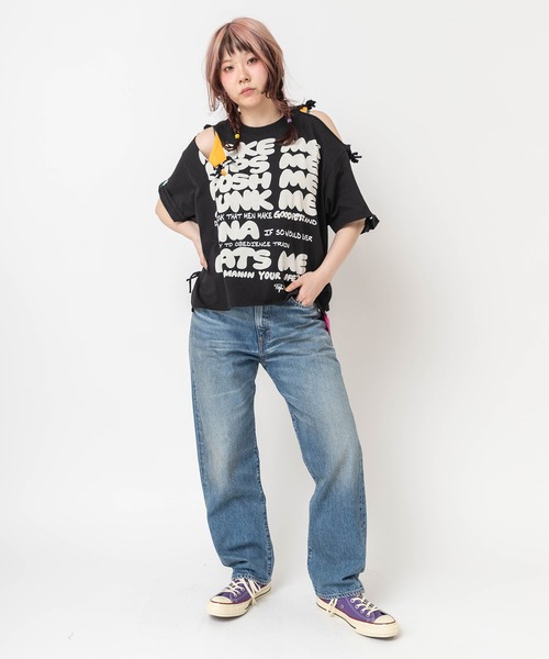 RNA(アールエヌエー)の「M2672 リボンスラッシュルーズTEE(Tシャツ/カットソー・レディース・ホワイト/ブラック/ブルー・MEDIUM)」の15枚目の写真