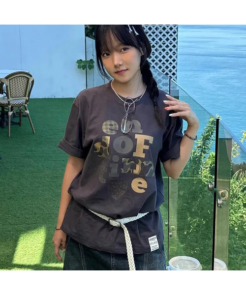 GRAVER（グレーバー）の「[ユニセックス]カモ END OF TIME 半袖Tシャツ_4カラー（Tシャツ/カットソー・レディース・チャコールグレー/ブラック/ホワイト/ベージュ・X-LARGE/SMALL/LARGE/MEDIUM）」の3枚目の写真