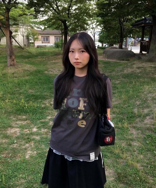 GRAVER（グレーバー）の「[ユニセックス]カモ END OF TIME 半袖Tシャツ_4カラー（Tシャツ/カットソー・レディース・チャコールグレー/ブラック/ホワイト/ベージュ・X-LARGE/SMALL/LARGE/MEDIUM）」の14枚目の写真