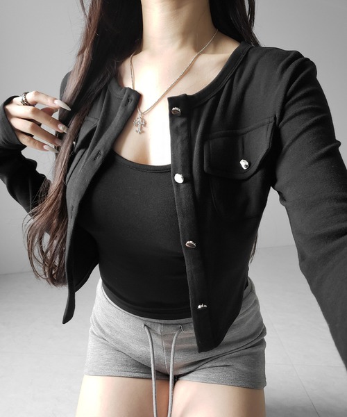 me+em select(ミームセレクト)の「【 2点セット 】アウトポケットカーディガン + キャミソールセット / ( 2piece set ) out pocket cardigan + camisole SET(アンサンブル・レディース・アイボリー/ブラック・FREE)」の4枚目の写真