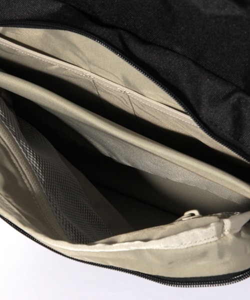 THE NORTH FACE（ザノースフェイス）の「【THE NORTH FACE(ザ・ノース・フェイス)】BOULDER DP（バックパック/リュック・メンズ・ブラック/アイボリー・FREE）」の11枚目の写真