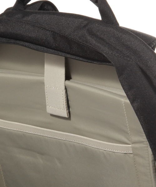 THE NORTH FACE（ザノースフェイス）の「【THE NORTH FACE(ザ・ノース・フェイス)】BOULDER DP（バックパック/リュック・メンズ・ブラック/アイボリー・FREE）」の13枚目の写真