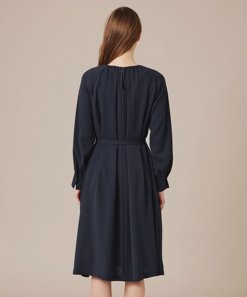 MACKINTOSH LONDON（マッキントッシュ ロンドン）の「【WEB・一部店舗限定】ポリエステルジョーゼットドレス（ワンピース・レディース・ネイビー・36/38/40）」の6枚目の写真