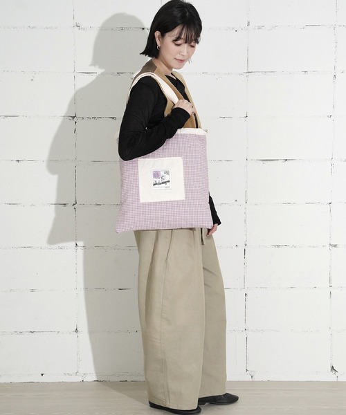 PEANUTS(ピーナッツ)の「"09"≪PEANUTS≫リバーシブル 1ポケット ナイロン 刺繍 ナップサック × トートバッグ(バックパック/リュック・レディース・ダークベージュ/セージグリーン/グレー/サックスブルー/アイボリー・ONE SIZE)」の7枚目の写真