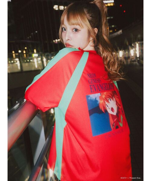 CALNAMUR（カルナムール）の「【新世紀エヴァンゲリオンコラボ】レイ アスカ ユニフォームTシャツ（Tシャツ/カットソー・レディース・ホワイト/レッド・FREE）」の5枚目の写真