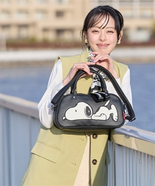 nissen(ニッセン)の「スヌーピー 10ポケット寝そべりデザイン2WAYボストンバッグ(ボストンバッグ・レディース・ブラック・FREE)」の14枚目の写真