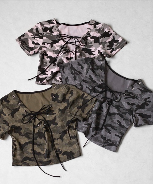 me+em select（ミームセレクト）の「【 ３color 】ヴィンテージカモフラレースアップショートＴシャツ　／ Vintage camouflage lace-up short T-shirt（Tシャツ/カットソー・レディース・カーキ/グレー/ピンク・FREE）」の4枚目の写真