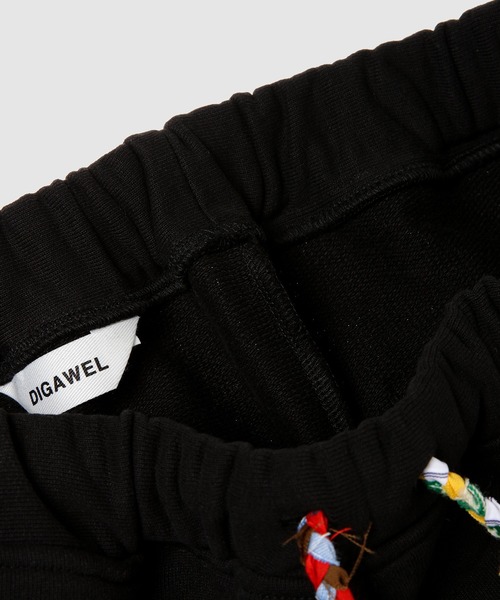 DIGAWEL(ディガウェル)の「Wide sweat pants(スウェットパンツ・メンズ・グレー/ブラック・1/2)」の7枚目の写真