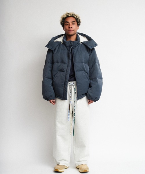 DIGAWEL(ディガウェル)の「Wide sweat pants(スウェットパンツ・メンズ・グレー/ブラック・1/2)」の4枚目の写真