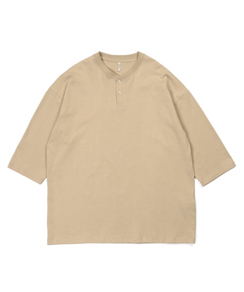 The DUFFER of ST.GEORGE(ザダファーオブセントジョージ)の「8oz HEAVY WEIGHT COTTON 3/4 SLEEVE HENLEY NECK TEE:セットアップ対応 ヘビーウェイト 7分袖 ヘンリーネックTEE / 8オンス / 厚手Tシャツ / ルーズフィット(Tシャツ/カットソー・メンズ・スミクロ/オフホワイト/ブルーグレー/ベージュ・XX-LARGE/X-LARGE/MEDIUM/SMALL/LARGE)」の18枚目の写真