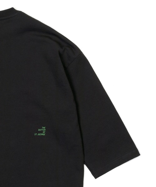 The DUFFER of ST.GEORGE(ザダファーオブセントジョージ)の「8oz HEAVY WEIGHT COTTON 3/4 SLEEVE HENLEY NECK TEE:セットアップ対応 ヘビーウェイト 7分袖 ヘンリーネックTEE / 8オンス / 厚手Tシャツ / ルーズフィット(Tシャツ/カットソー・メンズ・スミクロ/オフホワイト/ブルーグレー/ベージュ・XX-LARGE/X-LARGE/MEDIUM/SMALL/LARGE)」の21枚目の写真
