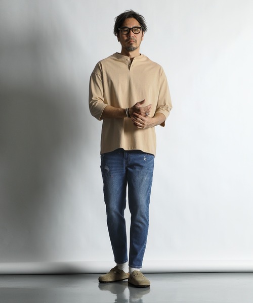 The DUFFER of ST.GEORGE(ザダファーオブセントジョージ)の「8oz HEAVY WEIGHT COTTON 3/4 SLEEVE HENLEY NECK TEE:セットアップ対応 ヘビーウェイト 7分袖 ヘンリーネックTEE / 8オンス / 厚手Tシャツ / ルーズフィット(Tシャツ/カットソー・メンズ・スミクロ/オフホワイト/ブルーグレー/ベージュ・XX-LARGE/X-LARGE/MEDIUM/SMALL/LARGE)」の12枚目の写真