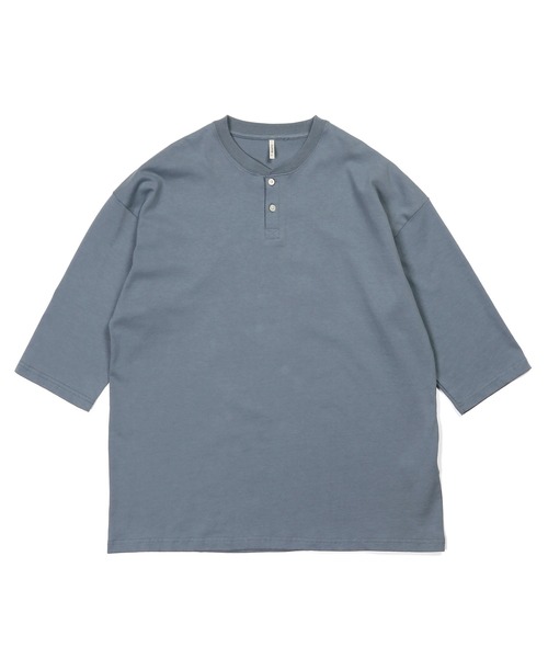 The DUFFER of ST.GEORGE(ザダファーオブセントジョージ)の「8oz HEAVY WEIGHT COTTON 3/4 SLEEVE HENLEY NECK TEE:セットアップ対応 ヘビーウェイト 7分袖 ヘンリーネックTEE / 8オンス / 厚手Tシャツ / ルーズフィット(Tシャツ/カットソー・メンズ・スミクロ/オフホワイト/ブルーグレー/ベージュ・XX-LARGE/X-LARGE/MEDIUM/SMALL/LARGE)」の17枚目の写真