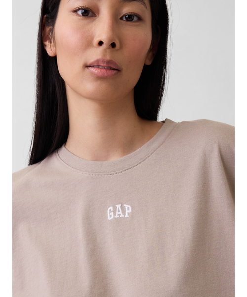 GAP(ギャップ)の「オーバーサイズ GAPロゴ チューニックTシャツ(Tシャツ/カットソー・レディース・ブラック/ベージュ/ホワイト/ピンク・XXS/XL/L/M/S/XS)」の14枚目の写真