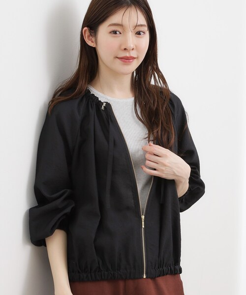grove(グローブ)の「気温調整にも◎ブラウス感覚で羽織れるシアーブルゾン(ブルゾン・レディース・オフホワイト/ブラック/サックスブルー系2/ベージュ系その他6・02/03/01/04/05)」の1枚目の写真
