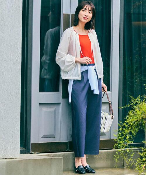 grove(グローブ)の「気温調整にも◎ブラウス感覚で羽織れるシアーブルゾン(ブルゾン・レディース・オフホワイト/ブラック/サックスブルー系2/ベージュ系その他6・02/03/01/04/05)」の6枚目の写真
