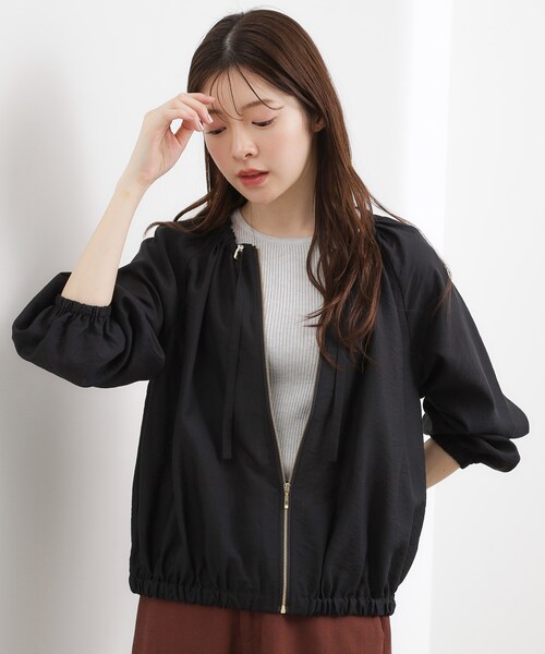 grove(グローブ)の「気温調整にも◎ブラウス感覚で羽織れるシアーブルゾン(ブルゾン・レディース・オフホワイト/ブラック/サックスブルー系2/ベージュ系その他6・02/03/01/04/05)」の11枚目の写真