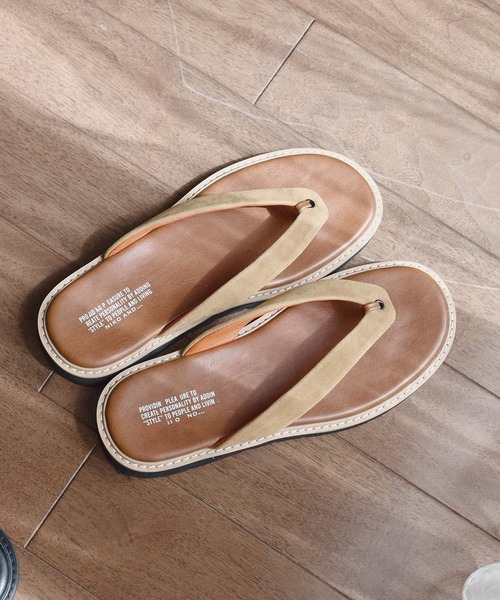 niko and...(ニコアンド)の「フェイクレザー配色トングサンダル(サンダル・メンズ・ブラック/ブラウン・MEDIUM/LARGE)」の2枚目の写真