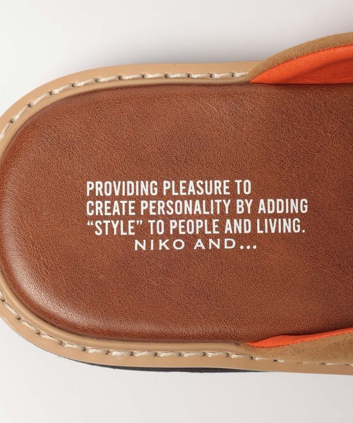 niko and...(ニコアンド)の「フェイクレザー配色トングサンダル(サンダル・メンズ・ブラック/ブラウン・MEDIUM/LARGE)」の20枚目の写真