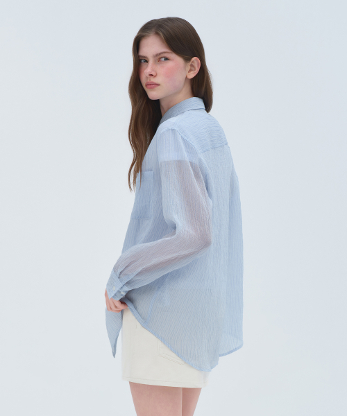 MUSINSA STANDARD WOMAN（ムシンサスタンダードウーマン）の「ウィメンズリラックスドストライプシアシャツ[スカイブルー]（シャツ/ブラウス・レディース・その他・X-SMALL/SMALL/MEDIUM/LARGE）」の3枚目の写真
