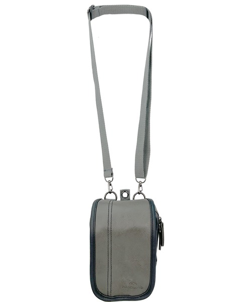 POLOCHAMPS(ポロチャンプス)の「POLOCHAMPS/ポロチャンプス 合皮フラップミニショルダー/シザーバッグ/スマホポーチ(ショルダーバッグ・メンズ・ブラック/グレー・FREE)」の2枚目の写真