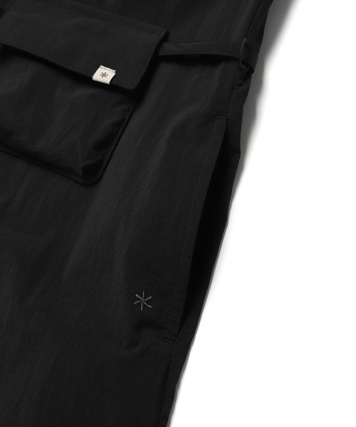 Snow Peak(スノーピーク)の「Snow Peak / Root Women's Sleeveless Dress ルート スリーブレスドレス ワンピース(ワンピース・レディース・ブラック/ダークカーキ・S/M/L)」の8枚目の写真