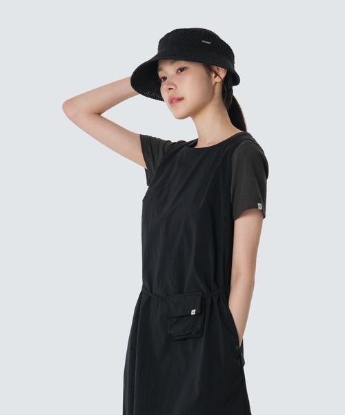 Snow Peak(スノーピーク)の「Snow Peak / Root Women's Sleeveless Dress ルート スリーブレスドレス ワンピース 海外限定(ワンピース・レディース・ブラック/ダークカーキ・S/M/L)」の15枚目の写真