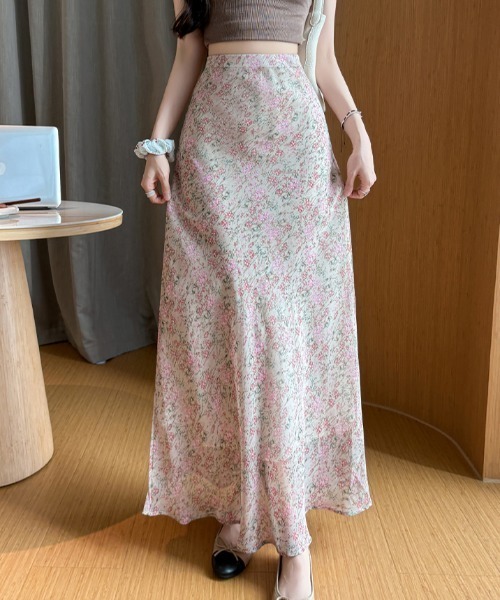 LUCPY(ラクピー)の「ヴィンテージフラワーロングスカート(スカート・レディース・ピンク/ブラック・X-LARGE/LARGE/MEDIUM/SMALL)」の2枚目の写真