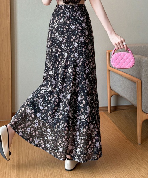 LUCPY(ラクピー)の「ヴィンテージフラワーロングスカート(スカート・レディース・ピンク/ブラック・X-LARGE/LARGE/MEDIUM/SMALL)」の3枚目の写真