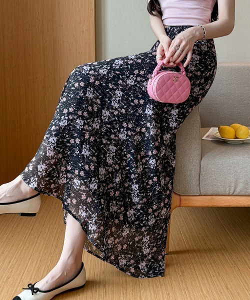 LUCPY(ラクピー)の「ヴィンテージフラワーロングスカート(スカート・レディース・ピンク/ブラック・X-LARGE/LARGE/MEDIUM/SMALL)」の5枚目の写真