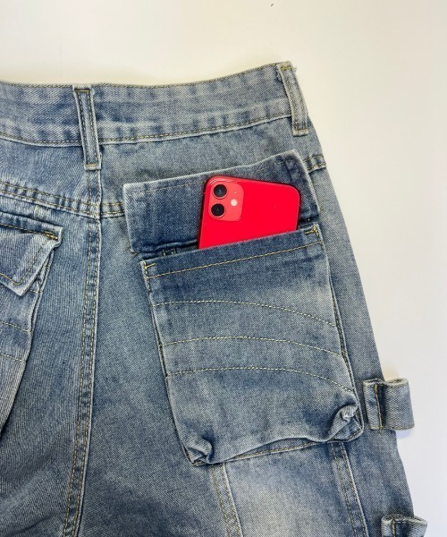 NANEA(ナネア)の「クラッシュダメージ 多ポケットワイドデニムパンツ(デニムパンツ・レディース・ブラック/ブルー・SMALL)」の14枚目の写真