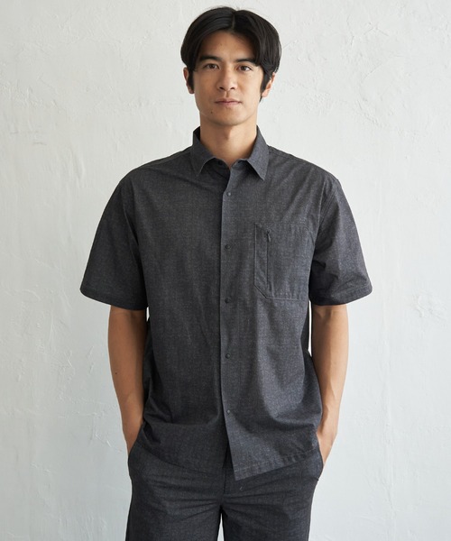 ikka(イッカ)の「【接触冷感】GOKU楽 AIR冷感シャツ【セットアップ対応】(シャツ/ブラウス・メンズ・ブラック/ネイビー/グレー/ライトグレー/ベージュ・XL/L/M/S)」の3枚目の写真